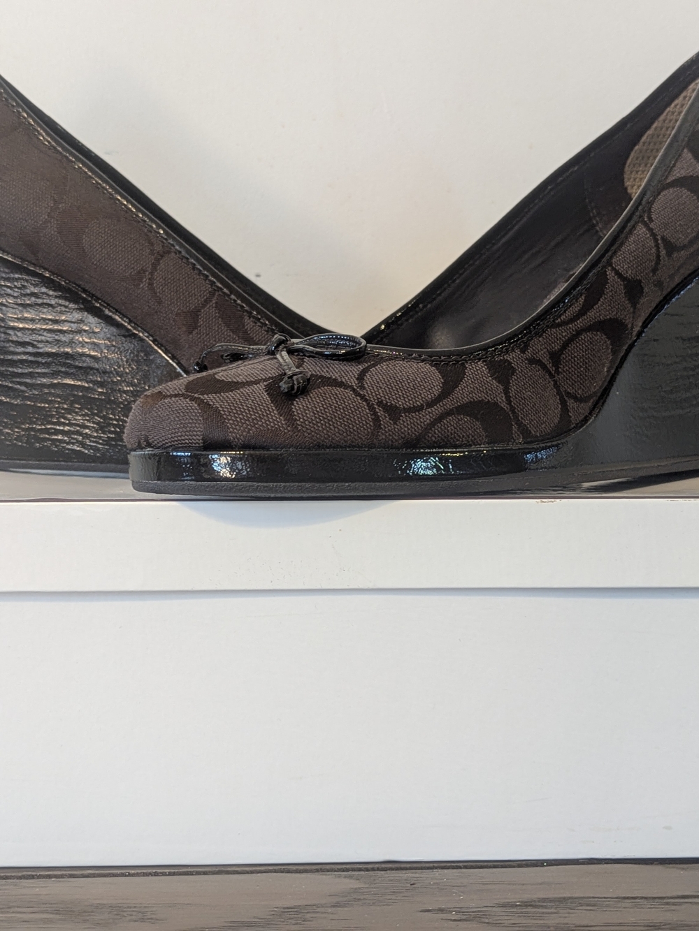 Coach Iyana A0183 Signature C Wedge Pumps Brown Size 11 M w/ Box